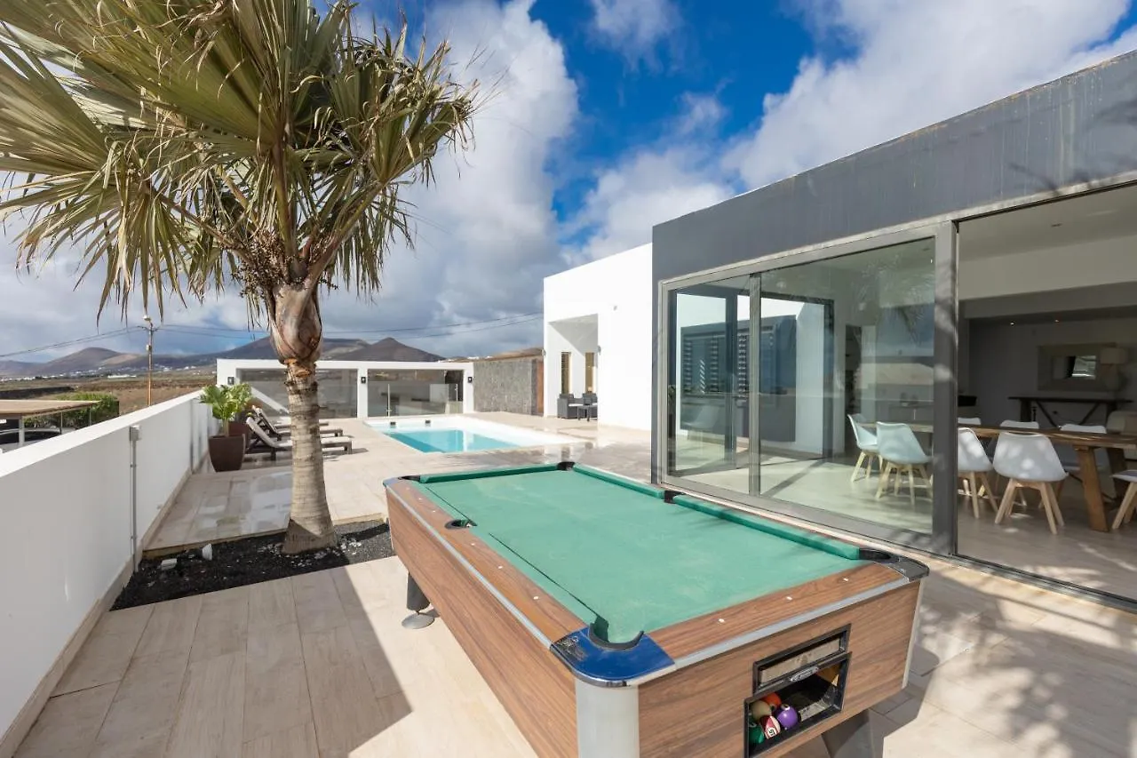 Tías Villa Serenity ספרד