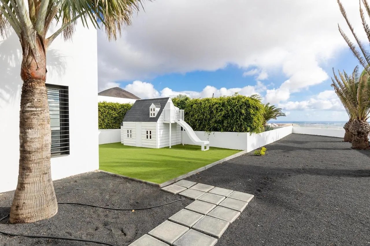 Tías Villa Serenity