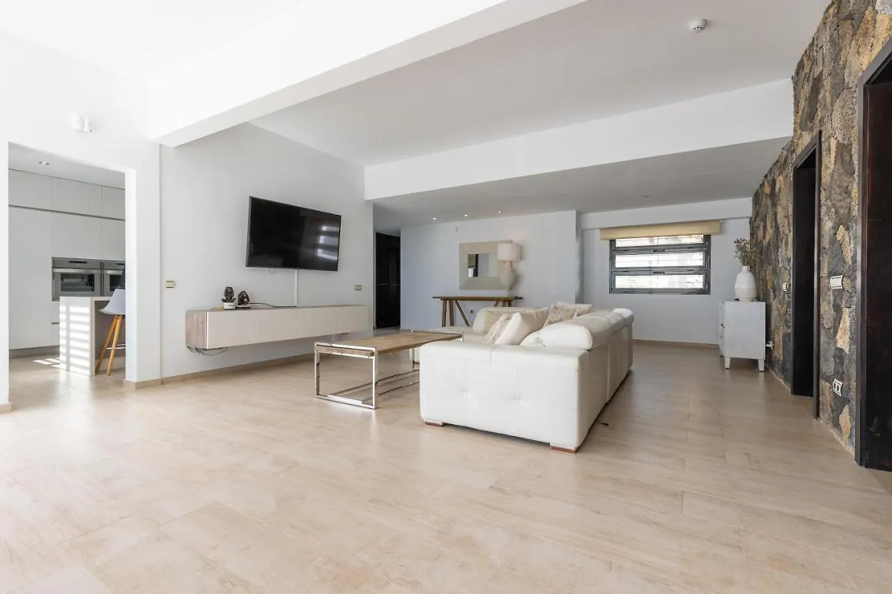 Tías Villa Serenity